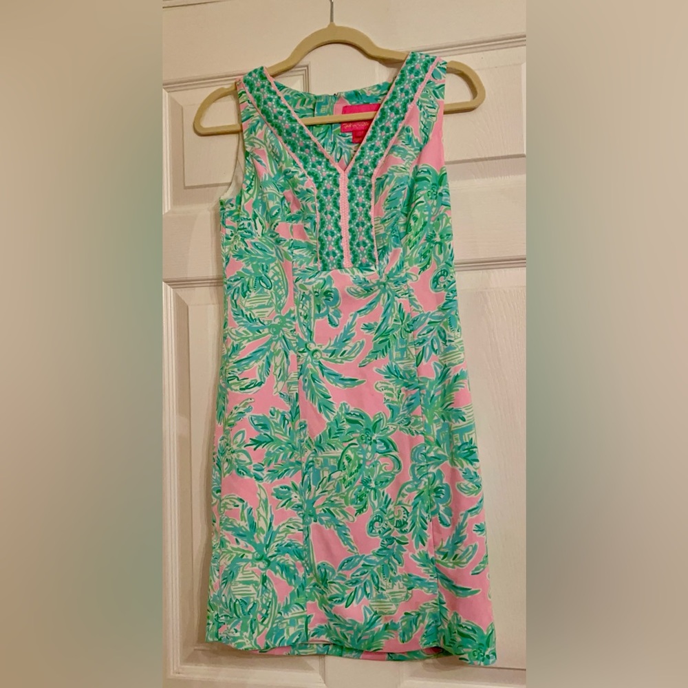 EUC Lilly Pulitzer Vivian Stretch Shift. Pink Sand Paradise  00